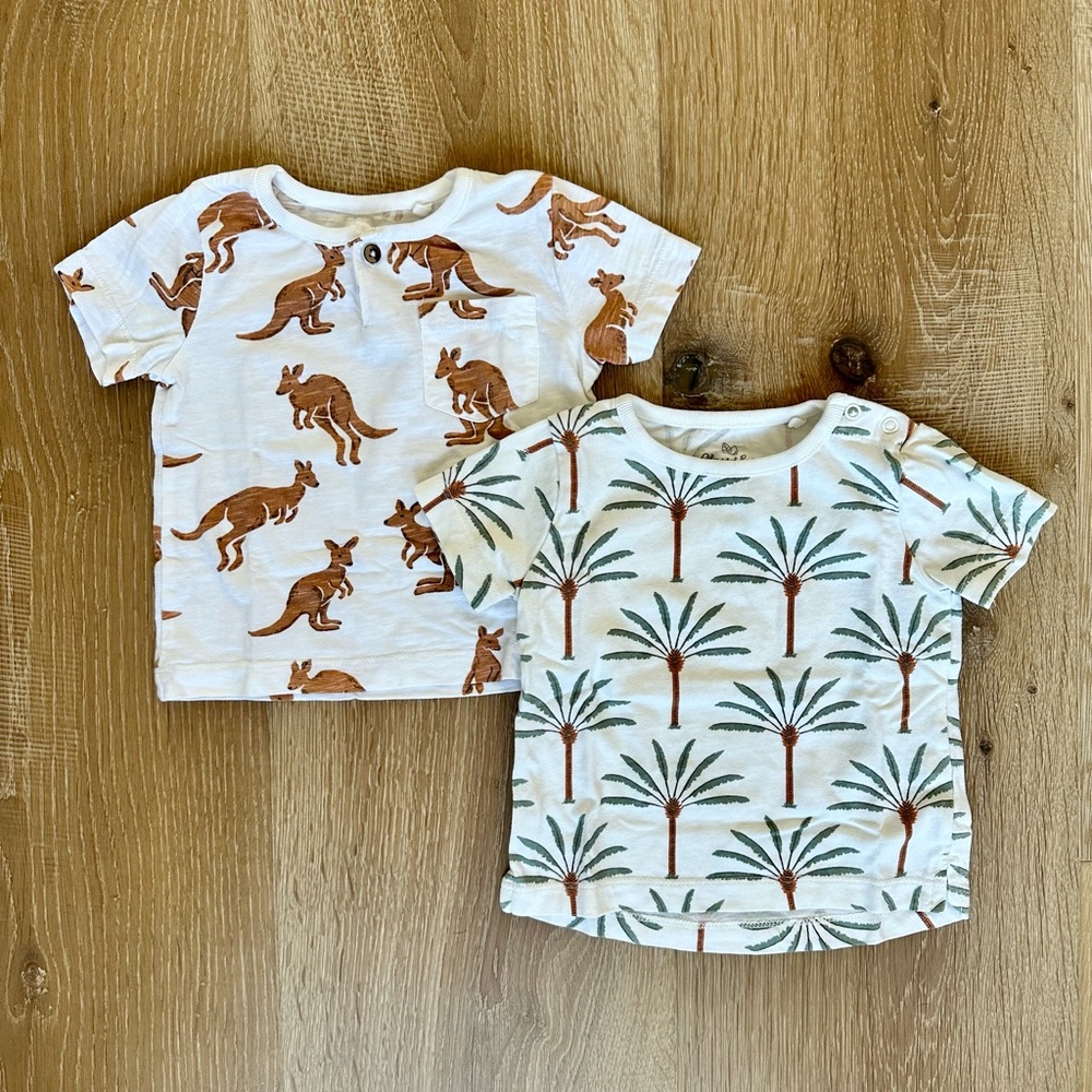 Set of two Oliver & Rain tshirts - 12 month